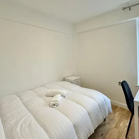 2-bedroom Flat Near Euston Station, *
