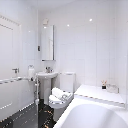 Apartment Umodzi House- Luxurious 3 Bedroom *
