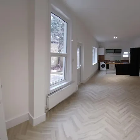 Apartment Mid To Short Term Balham