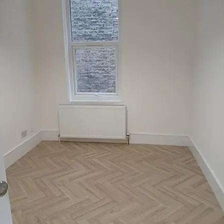 Mid To Short Term Balham Apartment *