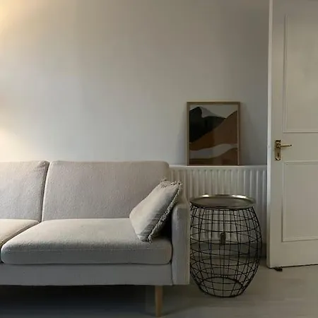 Stylish Urban Retreat In *