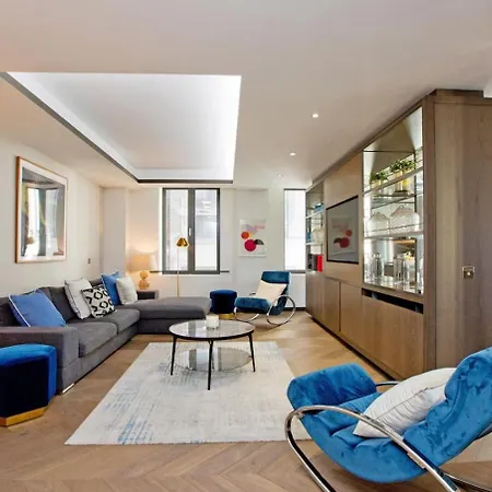 Living 3 Bedroom London