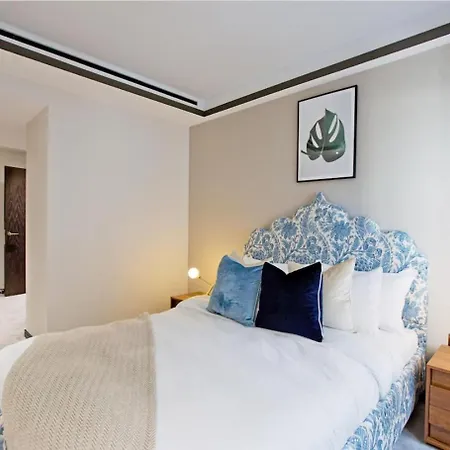 Living 3 Bedroom London