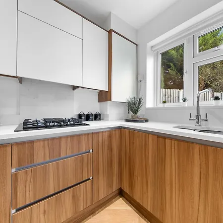 Holiday home Spacious 4br In Free Parking Brentford