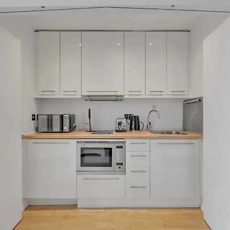 Belgravia Apartment *