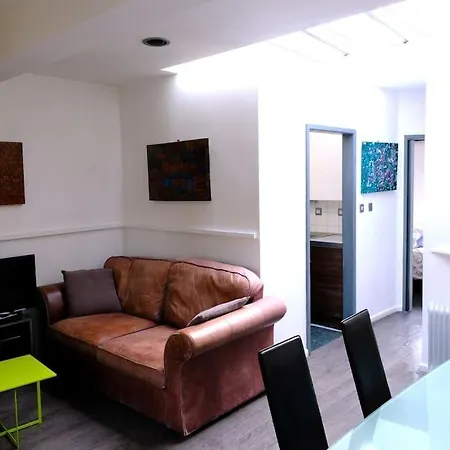 Stylish Near Carnaby Street