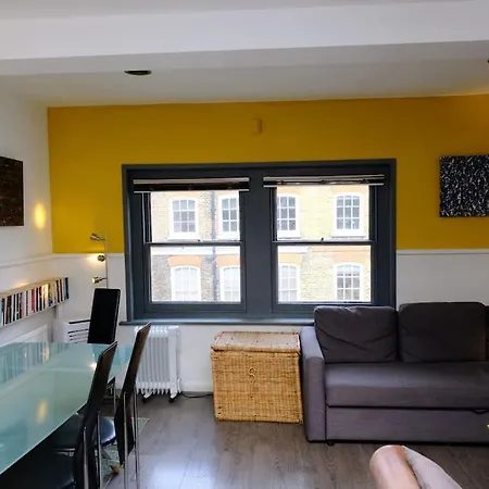 Stylish Near Carnaby Street Apartment London