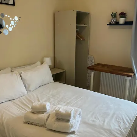 Specious Flats * London