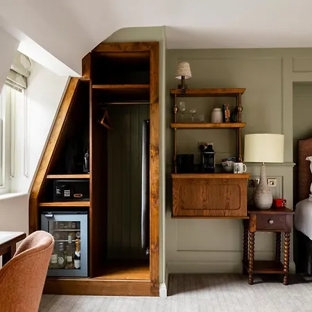 Coach & Horses Hotel London