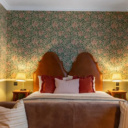 The Drayton Court Hotel 4*