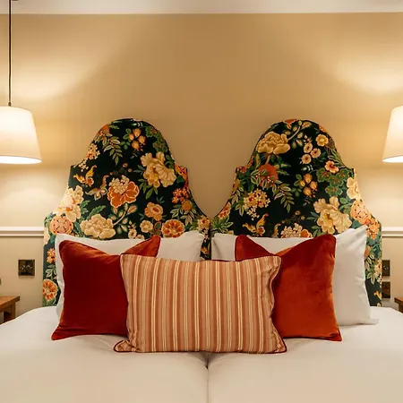 The Drayton Court Hotel London