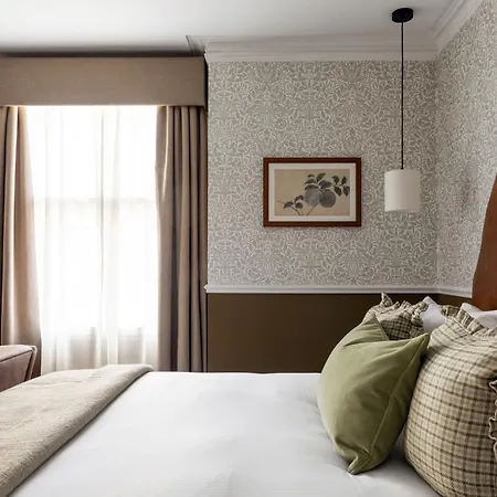 The Drayton Court Hotel