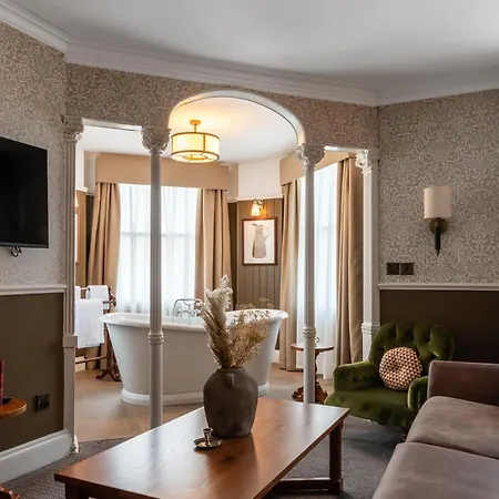 The Drayton Court 4*