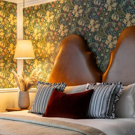 The Drayton Court 4*
