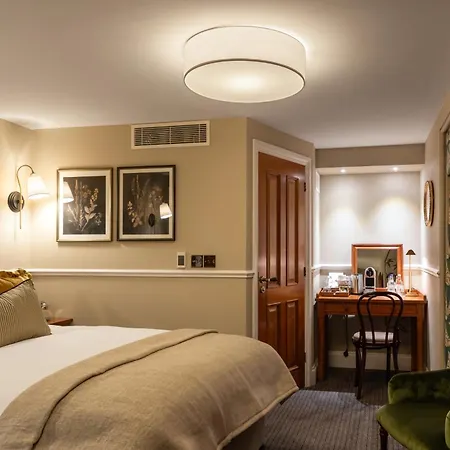 The Drayton Court 4*