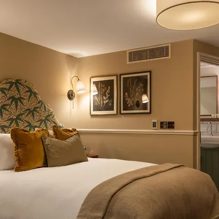 The Drayton Court Hotel 4*