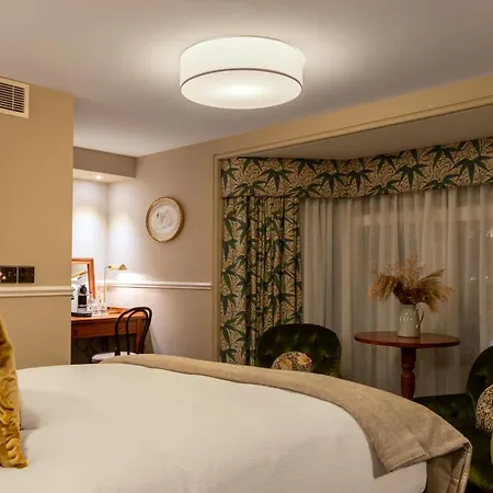 The Drayton Court Hotel Londen