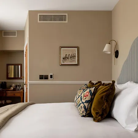 Hotel The Drayton Court 4*