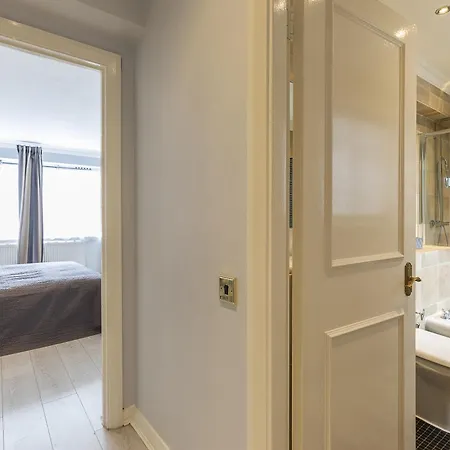 Apartment Gorgeous 4 Bedrooms Near Hyde Park And Oxford St London