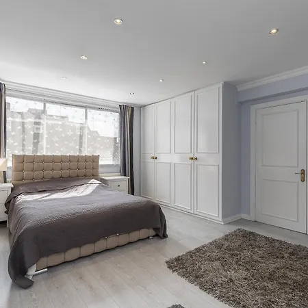 Gorgeous 4 Bedrooms Near Hyde Park And Oxford St Apartment *