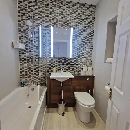 Clarges Apartment