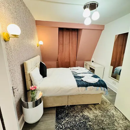 Apartment Eye 3 Bedroom London