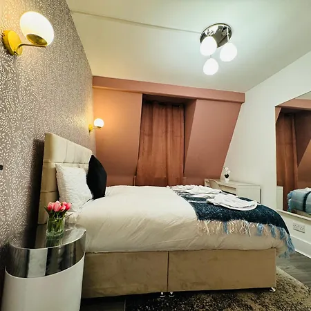 Eye 3 Bedroom
