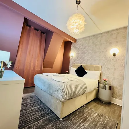 Apartment Eye 3 Bedroom *