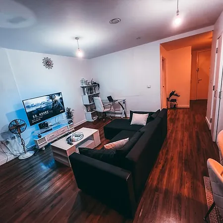 02 Arena View Apartment London