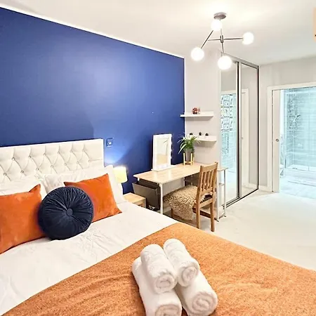 Apartment Long Term Business Relocators Canary Wharf London