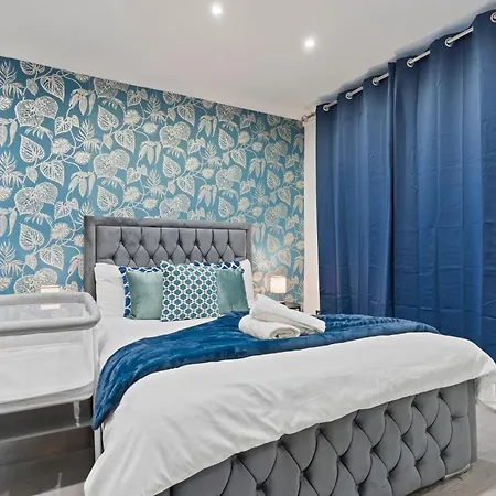 Luxury One Bedroom Two Bathroom Knightsbridge Oxford Street Apartment London