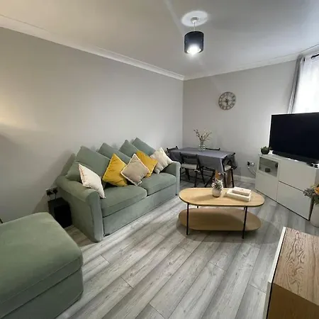 Apartment Life Access Everywhere *