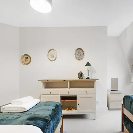 Farringdon Penthouse Spacious 3 Bedroom 2 Bath London