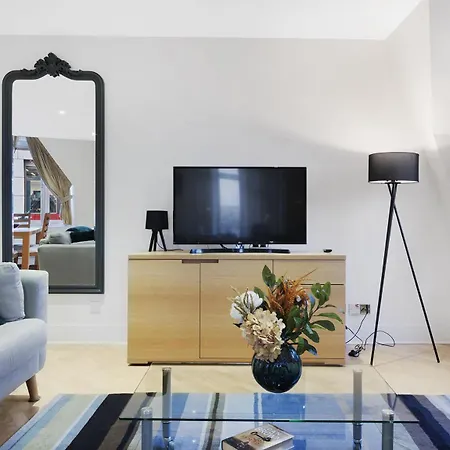 Farringdon Penthouse Spacious 3 Bedroom 2 Bath London