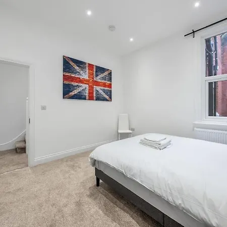 Brand New Cricklewood Zone 2 Modern * London
