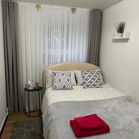 Guest house Spacious For Rent 10 Min From Tower Bridge London