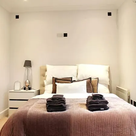 Jack Straws Castle Hampstead Holiday home *