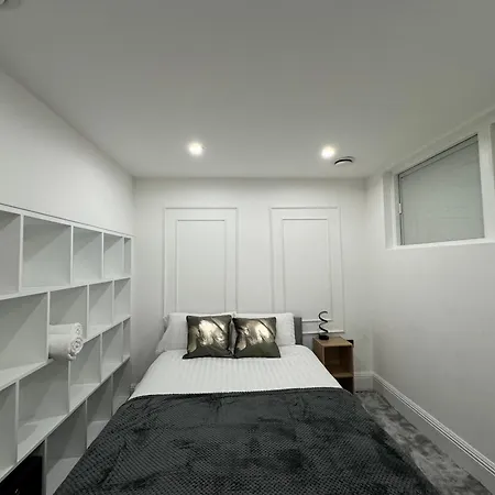 2 Bedroom Luxury Flat In Euston Apartment *