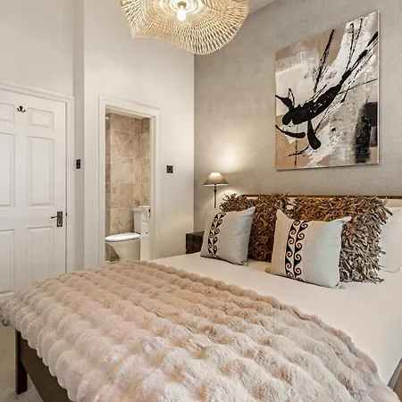 The Gallery - Kensington *