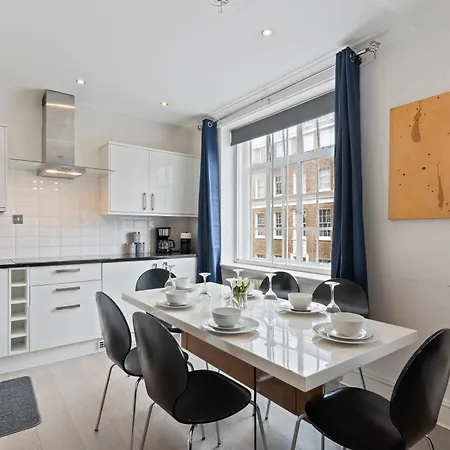 Apartment Luxury One Bedroom Two Bathroom Knightsbridge Oxford Street London