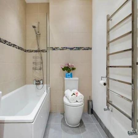 Bright And Modern Earls Court Gem Apartment *
