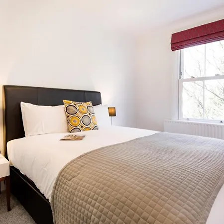Bright And Modern Earls Court Gem Apartment London