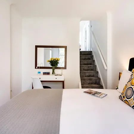 Bright And Modern Earls Court Gem London