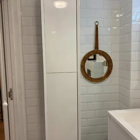 East Two Bedroom With Private Patio - Entire