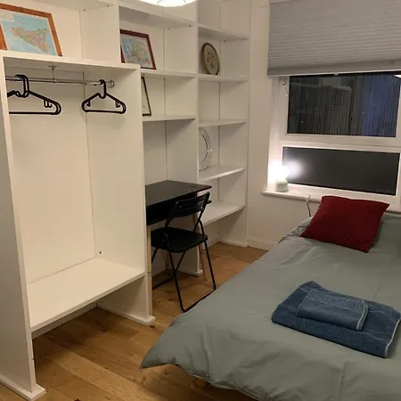 Apartment East Two Bedroom With Private Patio - Entire *