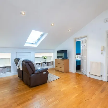 Pembridge Gardens By Capital * London