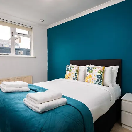 Apartment Pembridge Gardens By Capital