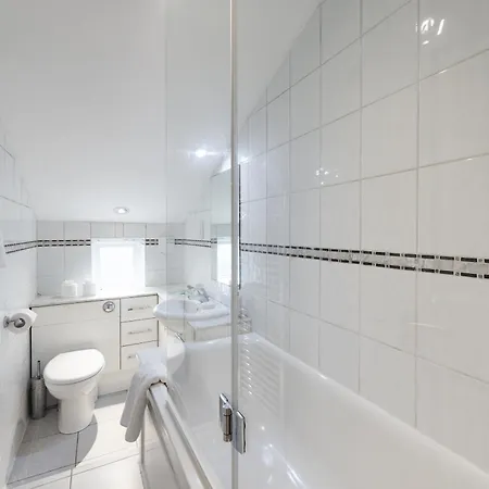 Pembridge Gardens By Capital London
