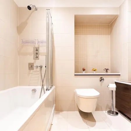 Bright & Modern One Bedroom Flat In Farringdon Apartment London