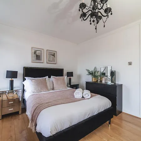 Arte - 3-bed Flat With 3 Bathrooms - Heart Of Finchley Road - 2 Min Walk To Underground Station *